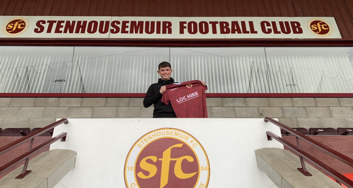 Warriors sign Munro on loan from Saints
