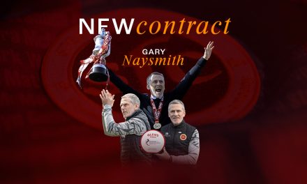 Gary Naysmith Signs New Contract